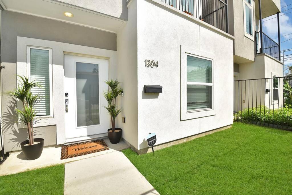 Amazing Rooftop! Downtown Skyline Views!!! Sleeps 15 Χιούστον Εξωτερικό φωτογραφία